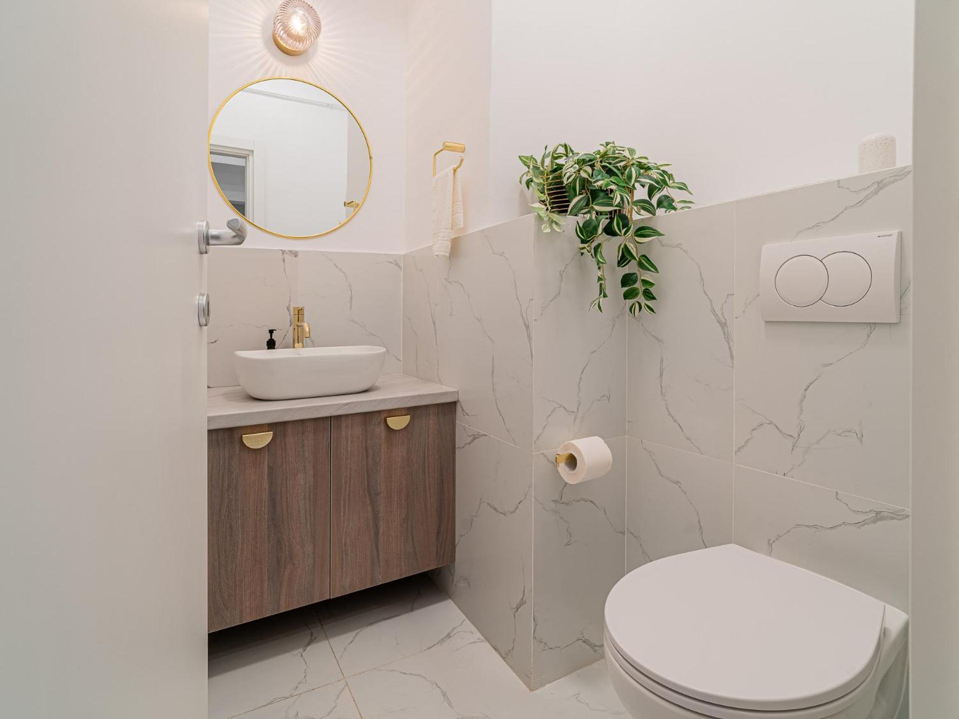 Loggia & Luxe 5br Penthouse In Universitatii Area *