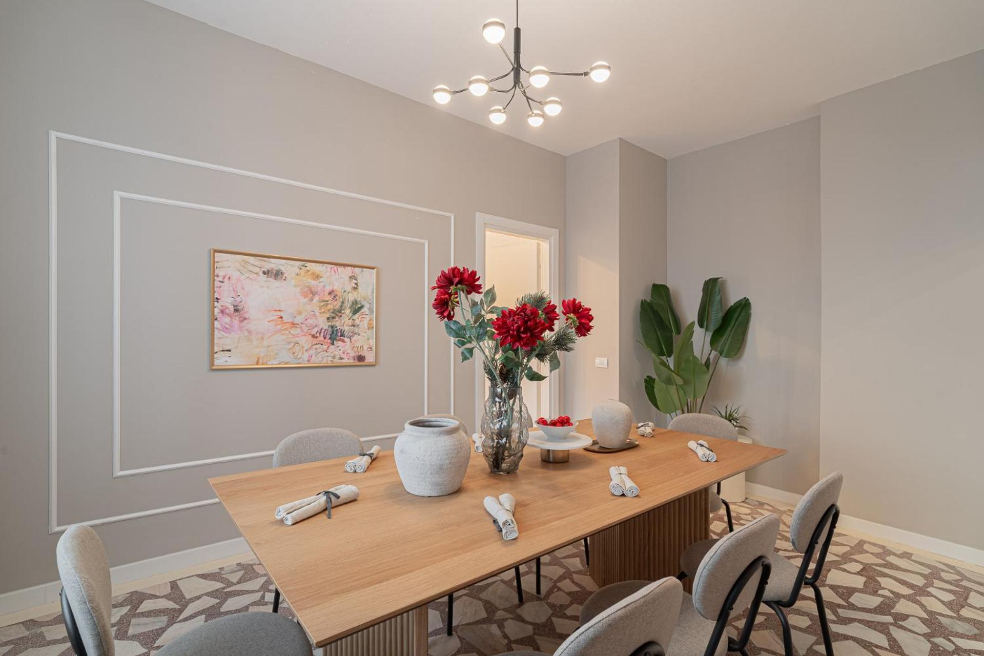 Loggia & Luxe 5br Penthouse In Universitatii Area Apartamento