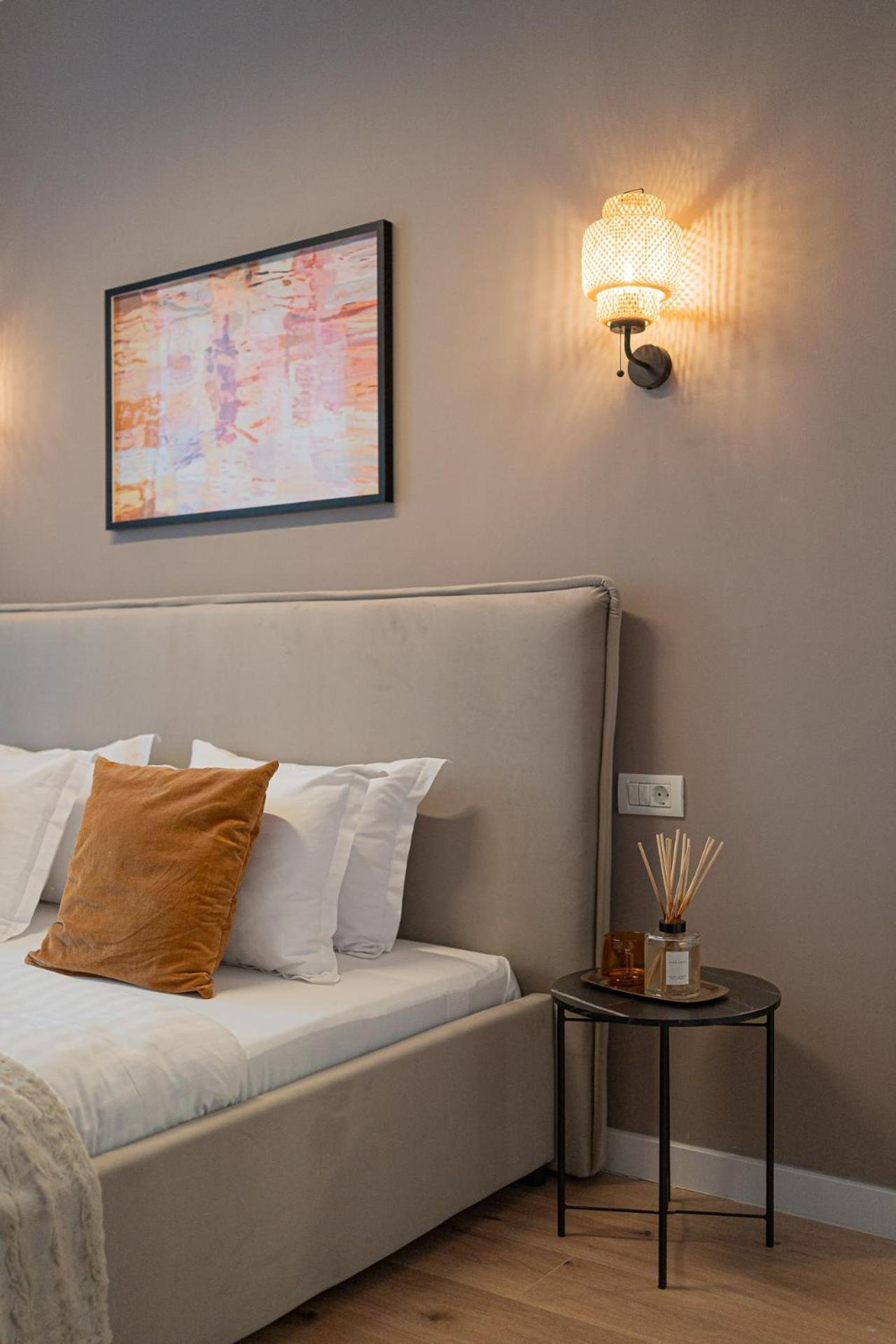 Apartamento Loggia & Luxe 5br Penthouse In Universitatii Area Bucarest