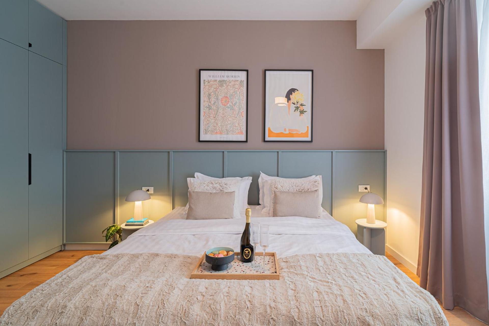 Loggia & Luxe 5br Penthouse In Universitatii Area Apartamento Bucarest