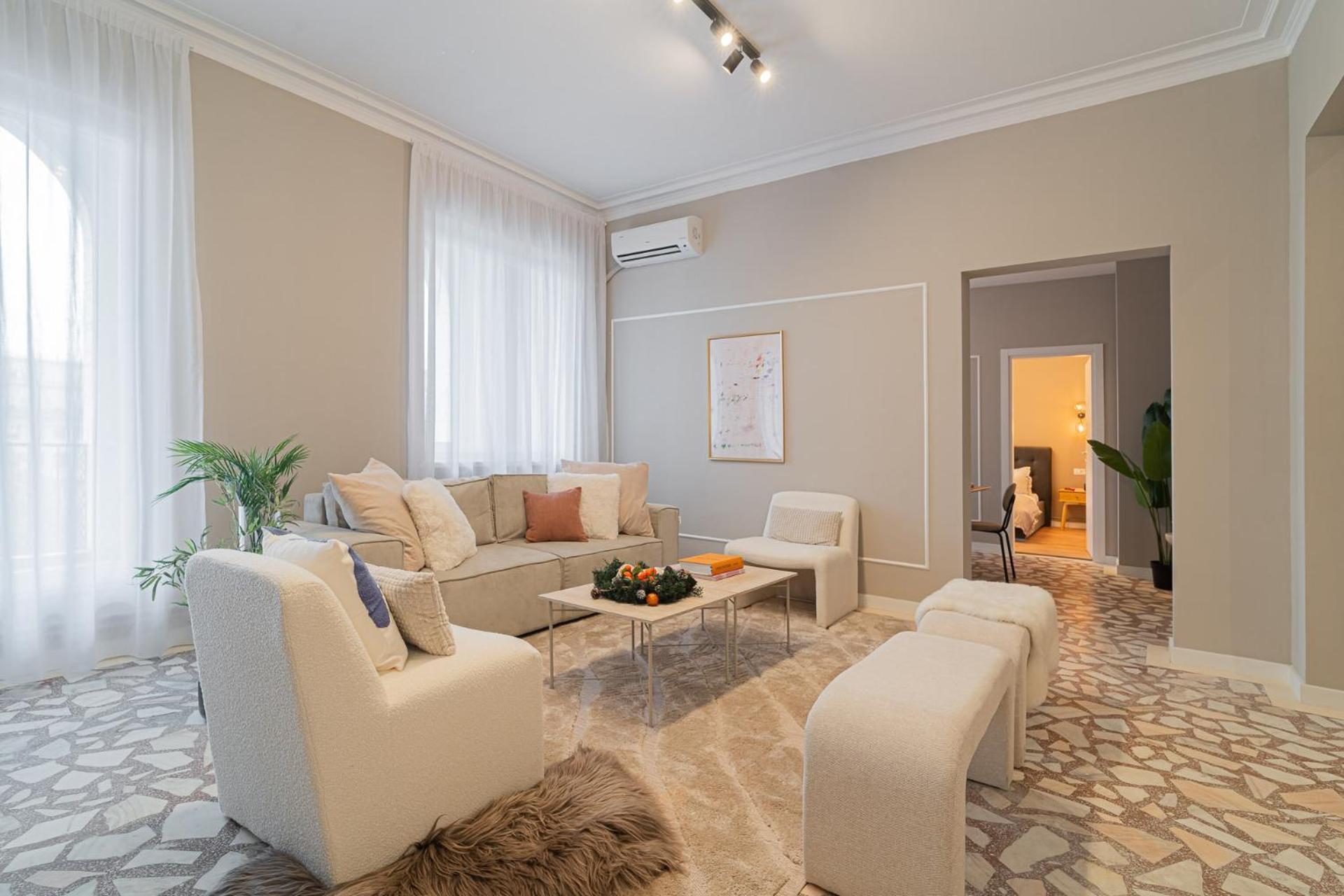 Apartamento Loggia & Luxe 5br Penthouse In Universitatii Area *