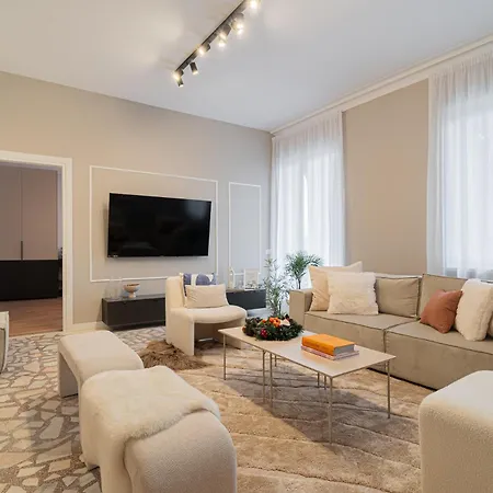 Loggia & Luxe 5Br Penthouse In Universitatii Area Bucarest Exterior foto
