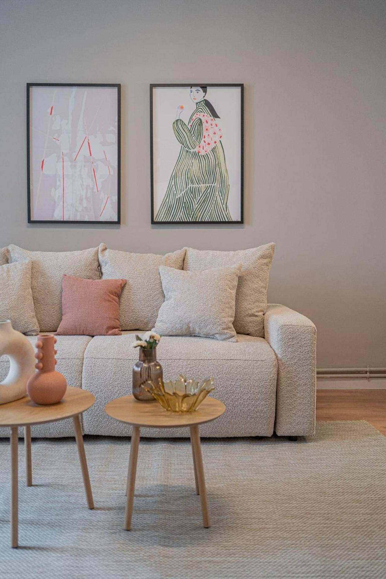 Loggia & Luxe 5br Penthouse In Universitatii Area Bucharest